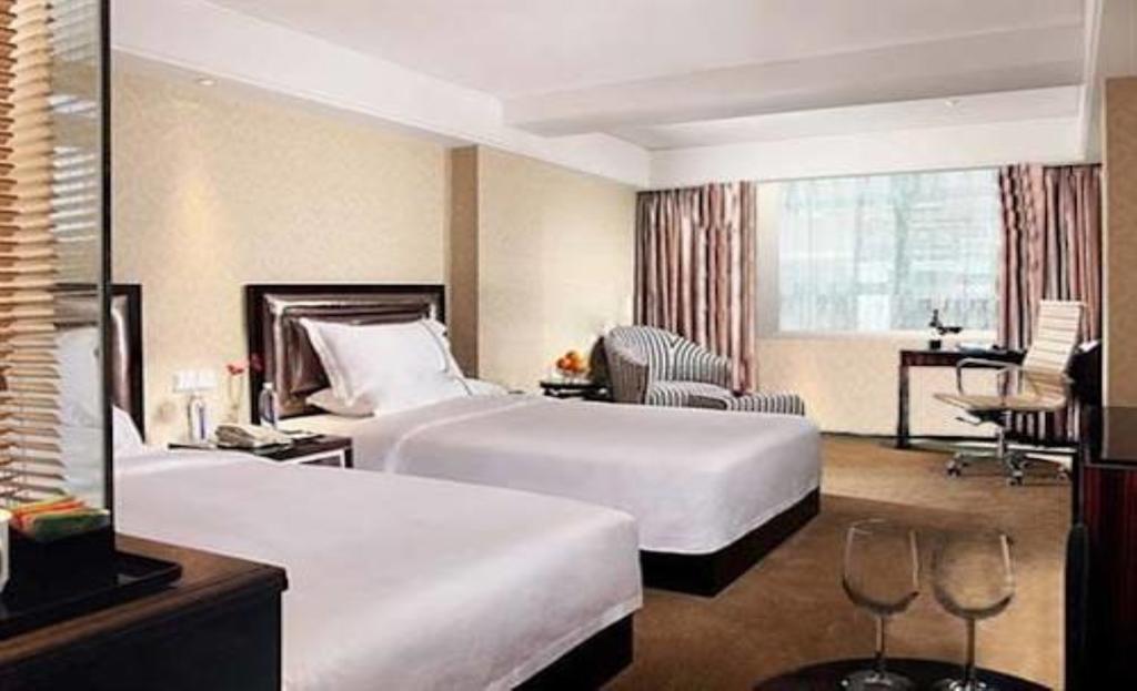 Shanghai Andersen Culture Hotel - The Bund Bagian luar foto